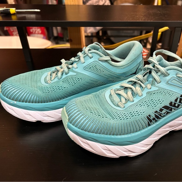 Hoka One One Shoes - Hokas One One Bondi 7, Size 6.5